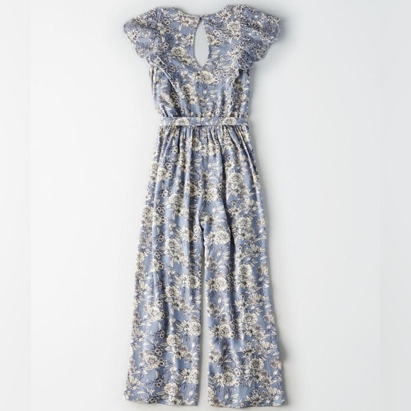 AEO Light Blue Cropped Floral Flutter Sleeve Jumpsuit - Picture 2 of 6